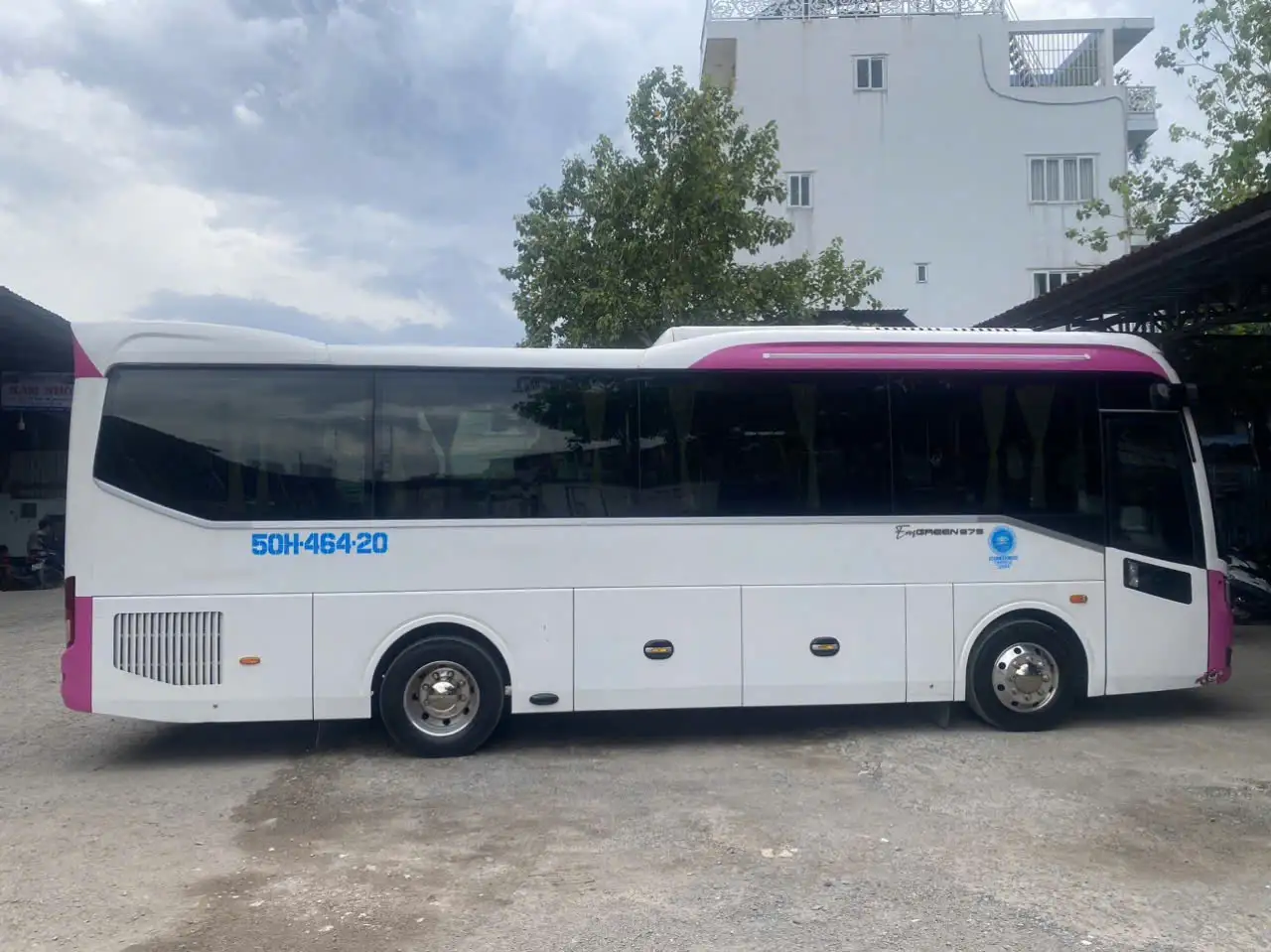 xe 29 chỗ đón đoàn khách